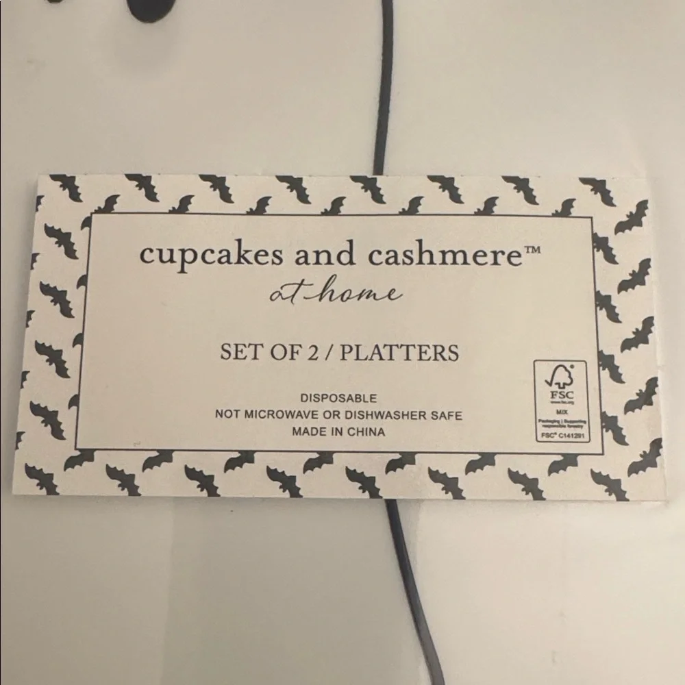 2pc Cupcakes & Cashmere Disposable Ghost Platter Set - White